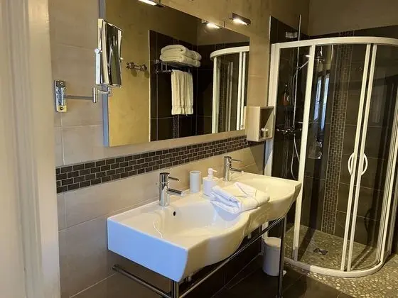 Tek Büyük Yataklı Oda (Abricot)