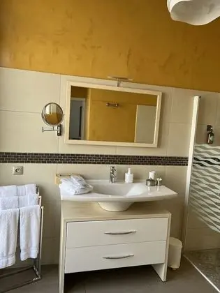 Tek Büyük Yataklı Oda (Citronnelle)