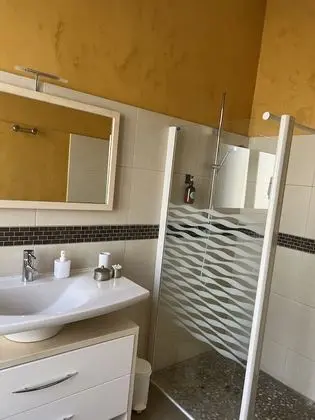 Tek Büyük Yataklı Oda (Citronnelle)