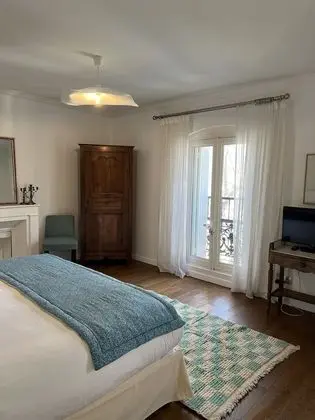 Tek Büyük Yataklı Oda (Laurier)