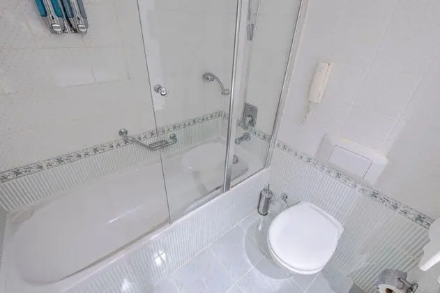 Standart Oda, Kara Manzaralı, Balkonlu