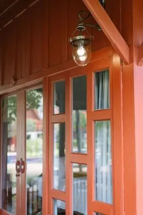 Villa, Havuz Kenarı