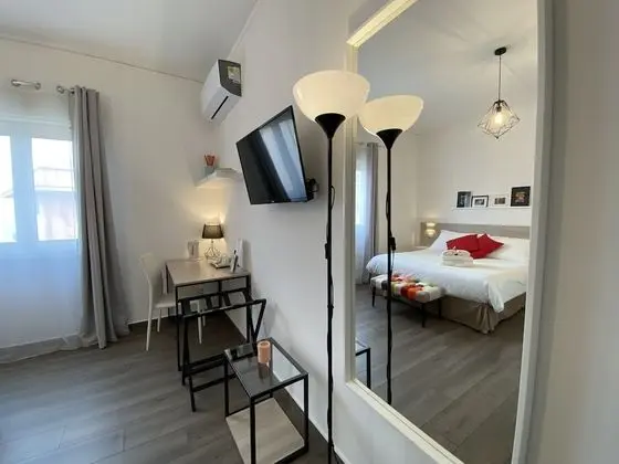 Economy Tek Büyük Yataklı Oda