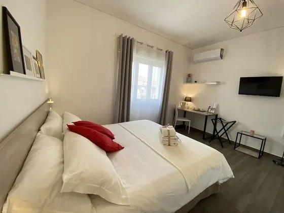 Economy Tek Büyük Yataklı Oda