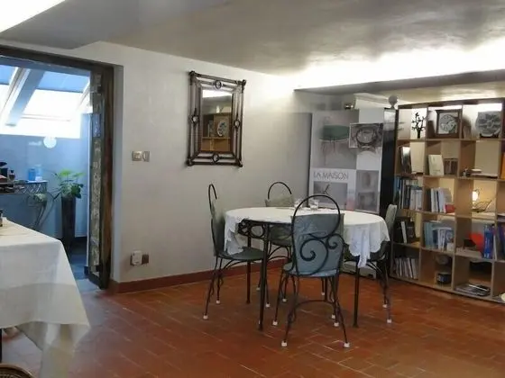 Dört Kişilik Oda (La Forge)
