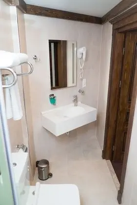 Standard Tek Kişilik Oda, 1 Tek Kişilik Yatak, Sigara İçilmez, Banyolu/Duşlu