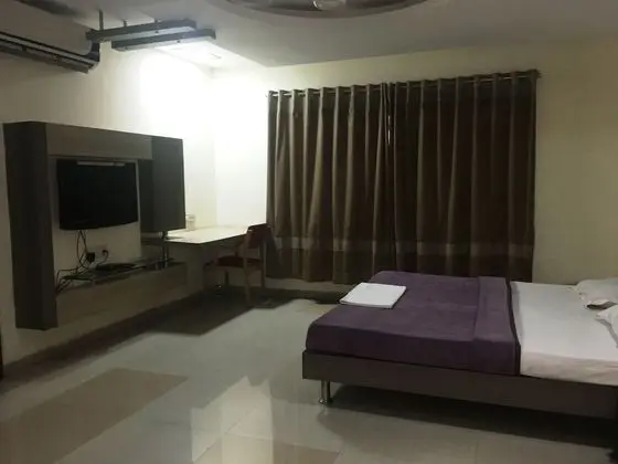 Luxury Tek Büyük Yataklı Oda