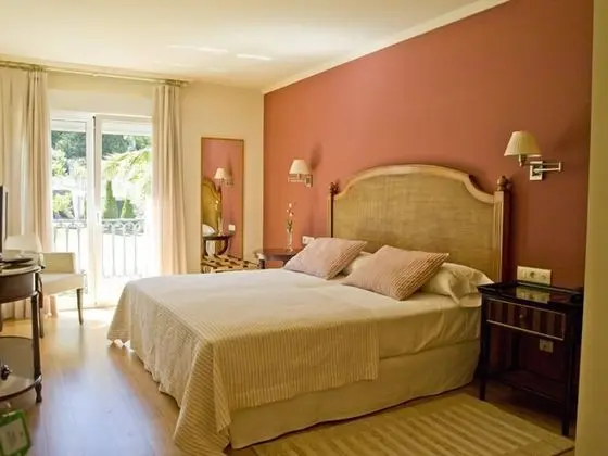 Standard Tek Büyük Yataklı Oda, Bahçe Manzaralı