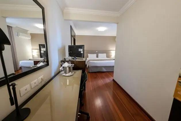 Premium Tek Büyük Yataklı Oda