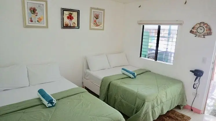 Deluxe Tek Büyük Yataklı Oda, 2 Çift Kişilik Yatak, Deniz Manzaralı (2 Adults + 1 Child)