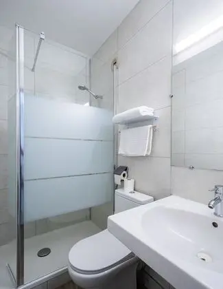 Standard Üç Kişilik Oda