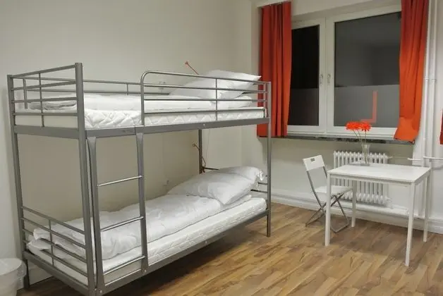 Ortak Ranzalı Oda, Karma Ranzalı Oda, Ortak Banyo (1 bed in a 8-bed dormitory)