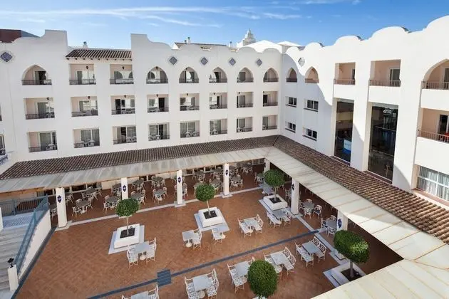 Tek Büyük Yataklı Oda (Andalusian Courtyard. (2+1))