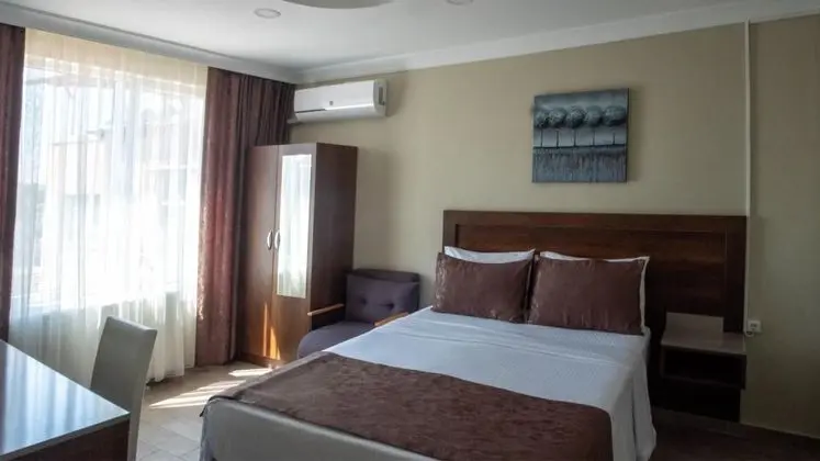 Standart Oda, Şehir Manzaralı