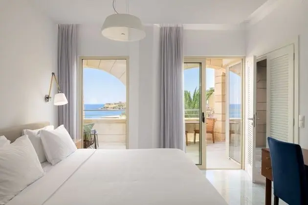 Grand Suite with Jacuzzi and Sauna