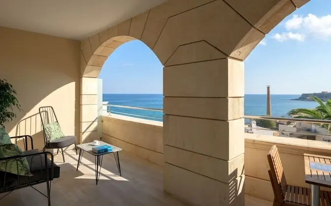 Grand Suite with Jacuzzi and Sauna