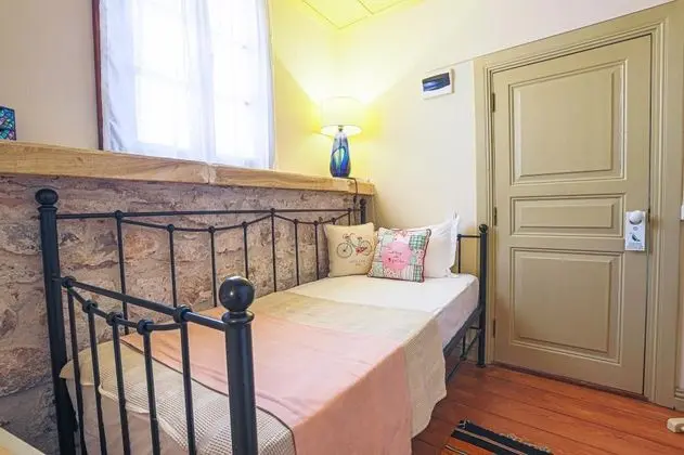 Tek Kişilik, Bahçe Manzaralı