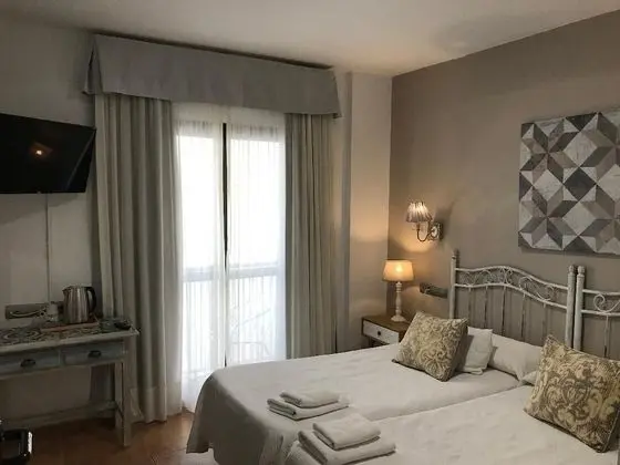 Tek Büyük Yataklı Oda