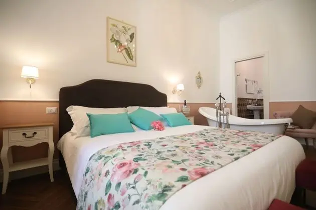 Superior Süit, Küvet