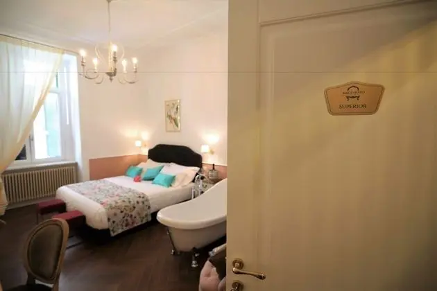 Superior Süit, Küvet