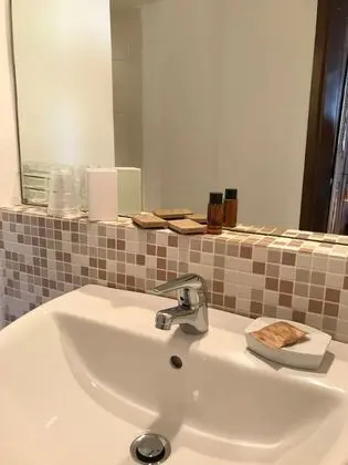 Comfort Tek Büyük Yataklı Oda, Banyolu/Duşlu, Bahçe Manzaralı