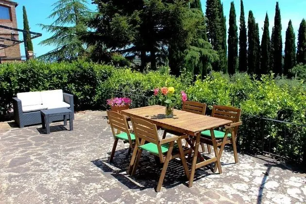 Family Apart Daire, 2 Yatak Odası, Mutfak, Bahçeli