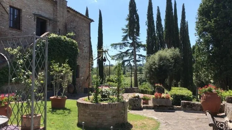 Family Apart Daire, 2 Yatak Odası, Mutfak, Bahçeli