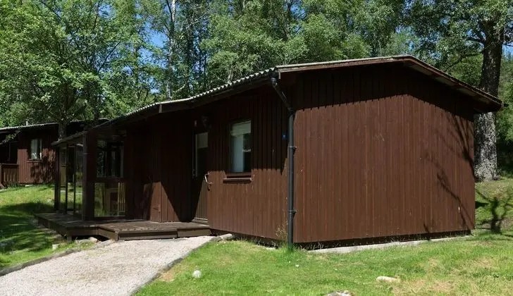 Classic Two Bedroom Woodland Cabin