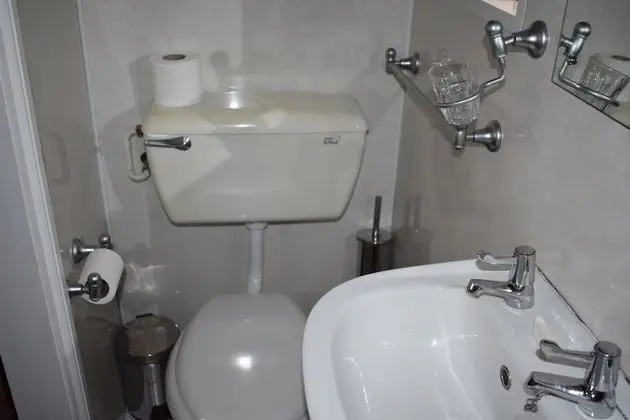 Tek Kişilik Oda, Banyolu/Duşlu