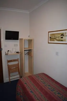 Tek Kişilik Oda, Ortak Banyo