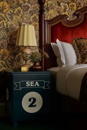Deluxe Oda, 1 En Büyük (King) Boy Yatak, Deniz Manzaralı (Marine Deluxe Sea View King or Twin)