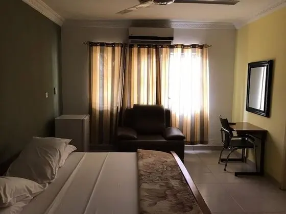 Comfort Tek Büyük Yataklı Oda