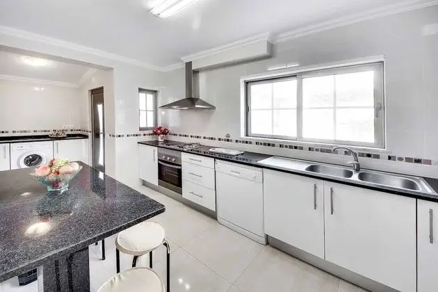 Villa, 4 Yatak Odası, Kişiye Özel Havuzlu