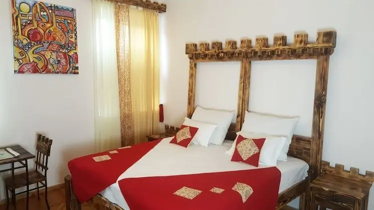 Comfort Tek Büyük veya İki Ayrı Yataklı Oda