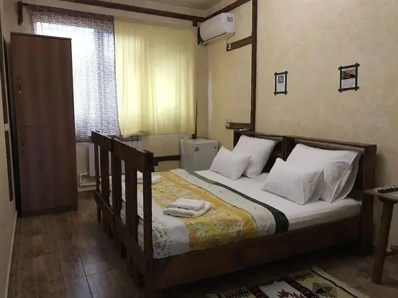 Comfort Tek Büyük veya İki Ayrı Yataklı Oda