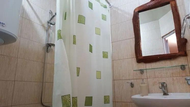 Ortak Ranzalı Oda, Karma Ranzalı Oda (6-Beds)