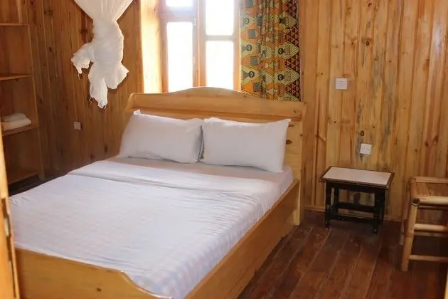 Standard Bungalov, 1 Büyük (Queen) Boy Yatak, Özel Banyo, Göl Manzaralı