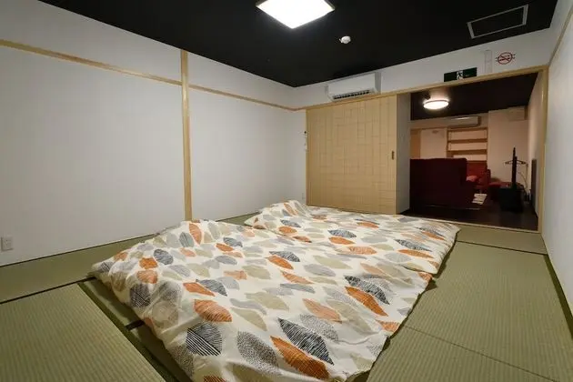 Ev (Private Vacation, 1F)
