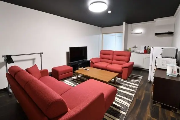Ev (Private Vacation, 1F)