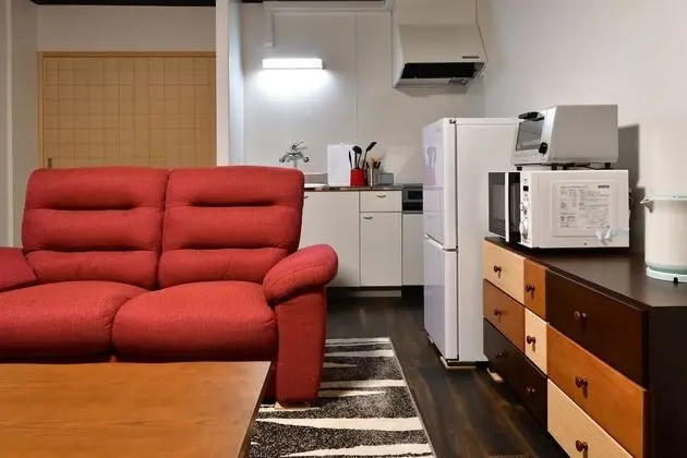 Ev (Private Vacation, 1F)