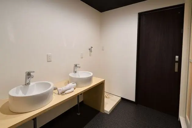 Ev (Private Vacation, 1F)