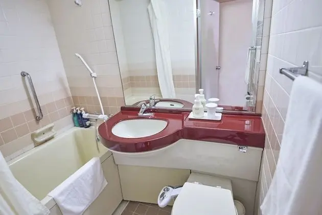Tek Kişilik Oda, Sigara İçilebilir