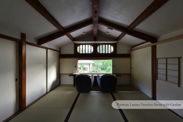 Ev (3 Bedrooms, 5 Futons)