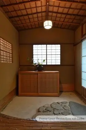 Ev (3 Bedrooms, 5 Futons)