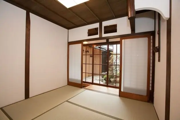 Traditional Oda