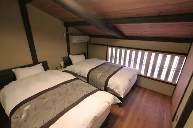 Traditional Ev (Japanese Style)