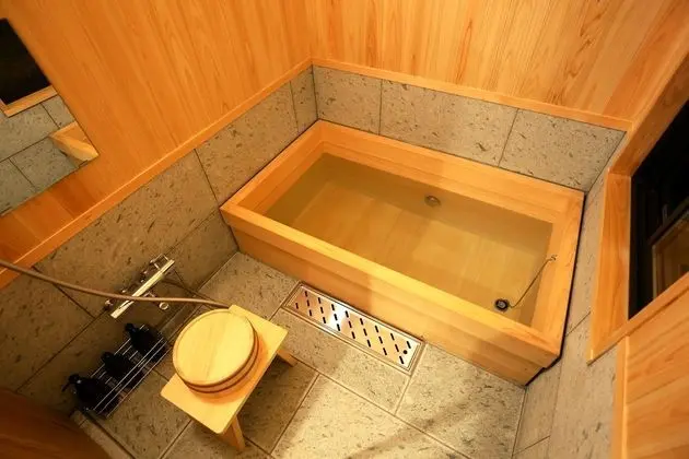 Traditional Ev (Japanese Style)