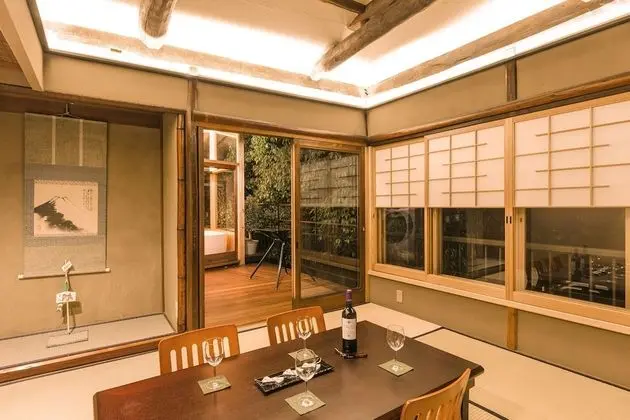 Suite, 2 Bedrooms, Temple Garden View