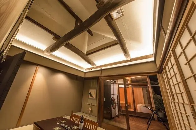 Suite, 2 Bedrooms, Temple Garden View