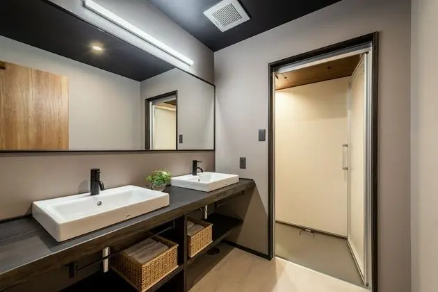 Superior Tek Büyük Yataklı Oda, 2 Çift Kişilik Yatak, Sigara İçilmez, Özel Banyo